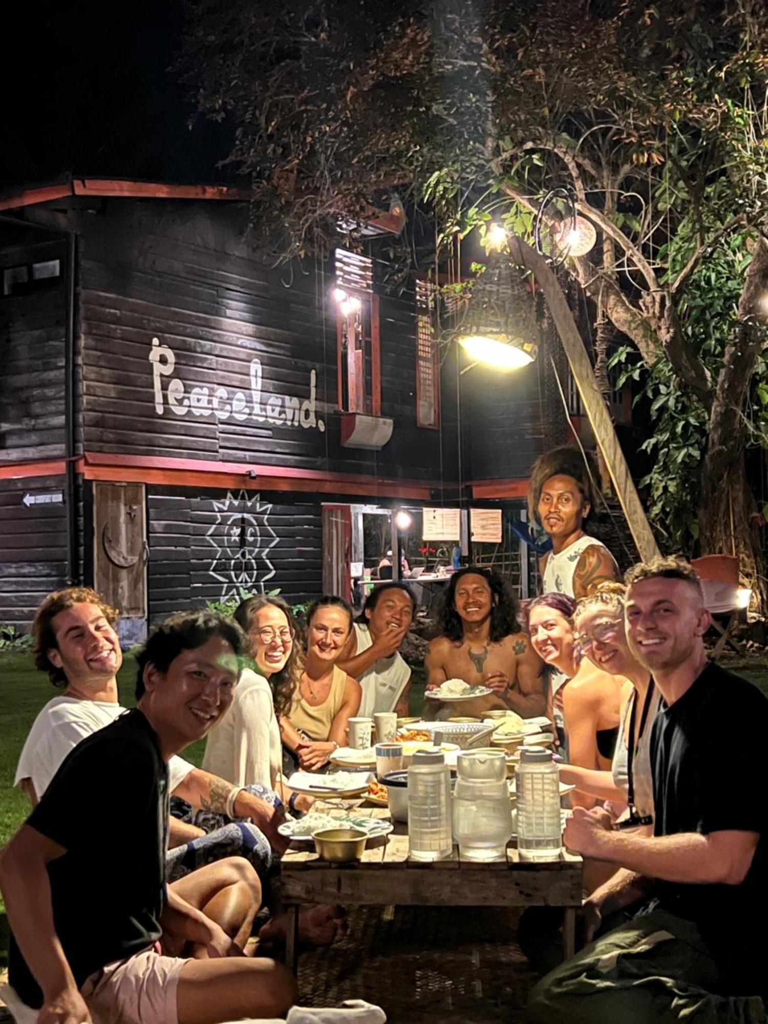 Peaceland Hostel Панглао Экстерьер фото