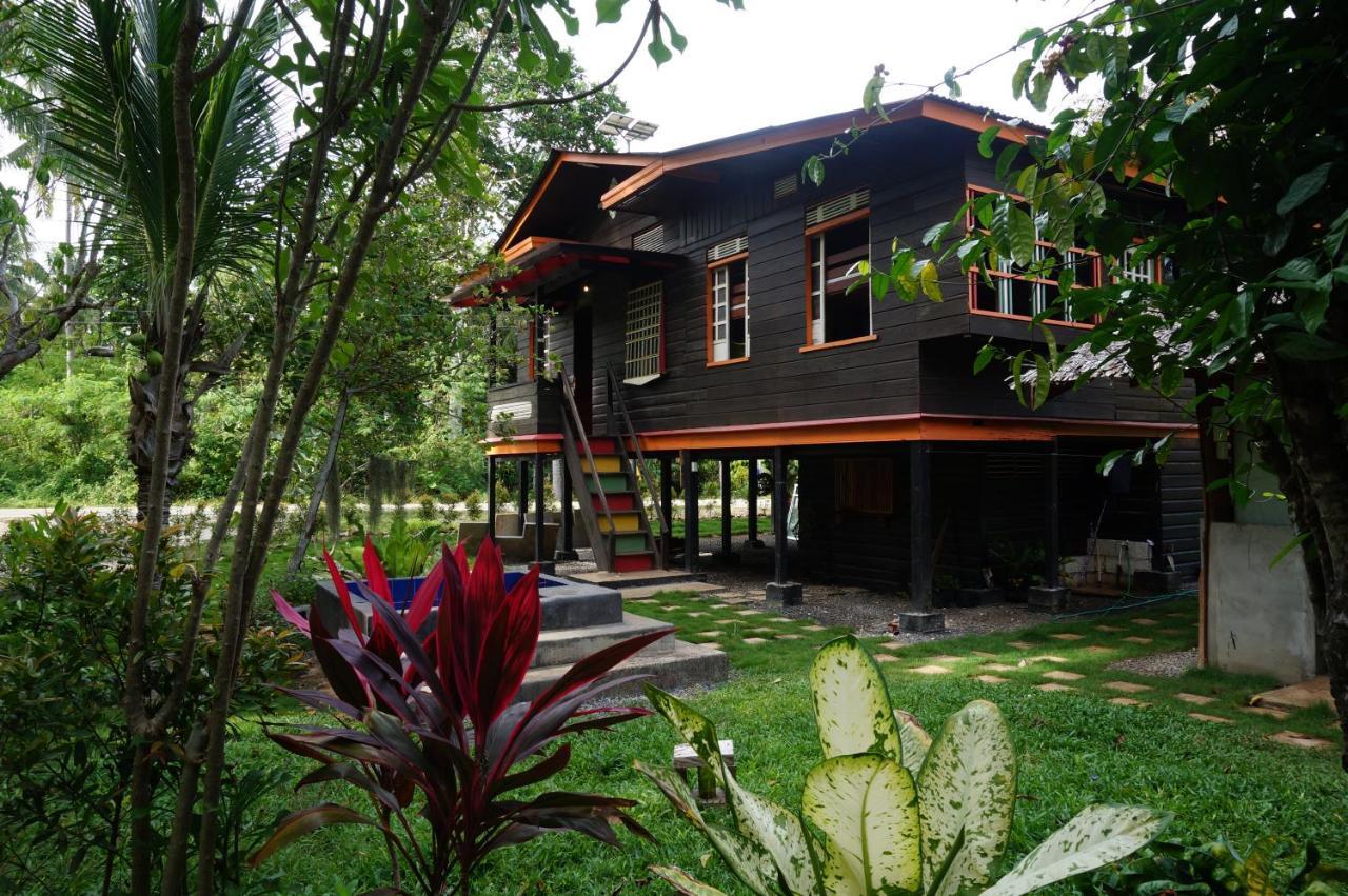 Peaceland Hostel Панглао Экстерьер фото